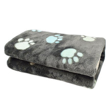 Load image into Gallery viewer, Soft and Fluffy High Quality Pet Blanket Cute Cartoon Pattern Pet Mat Warm and Comfortable Blanket for Cat and Dogs Pet Supplies